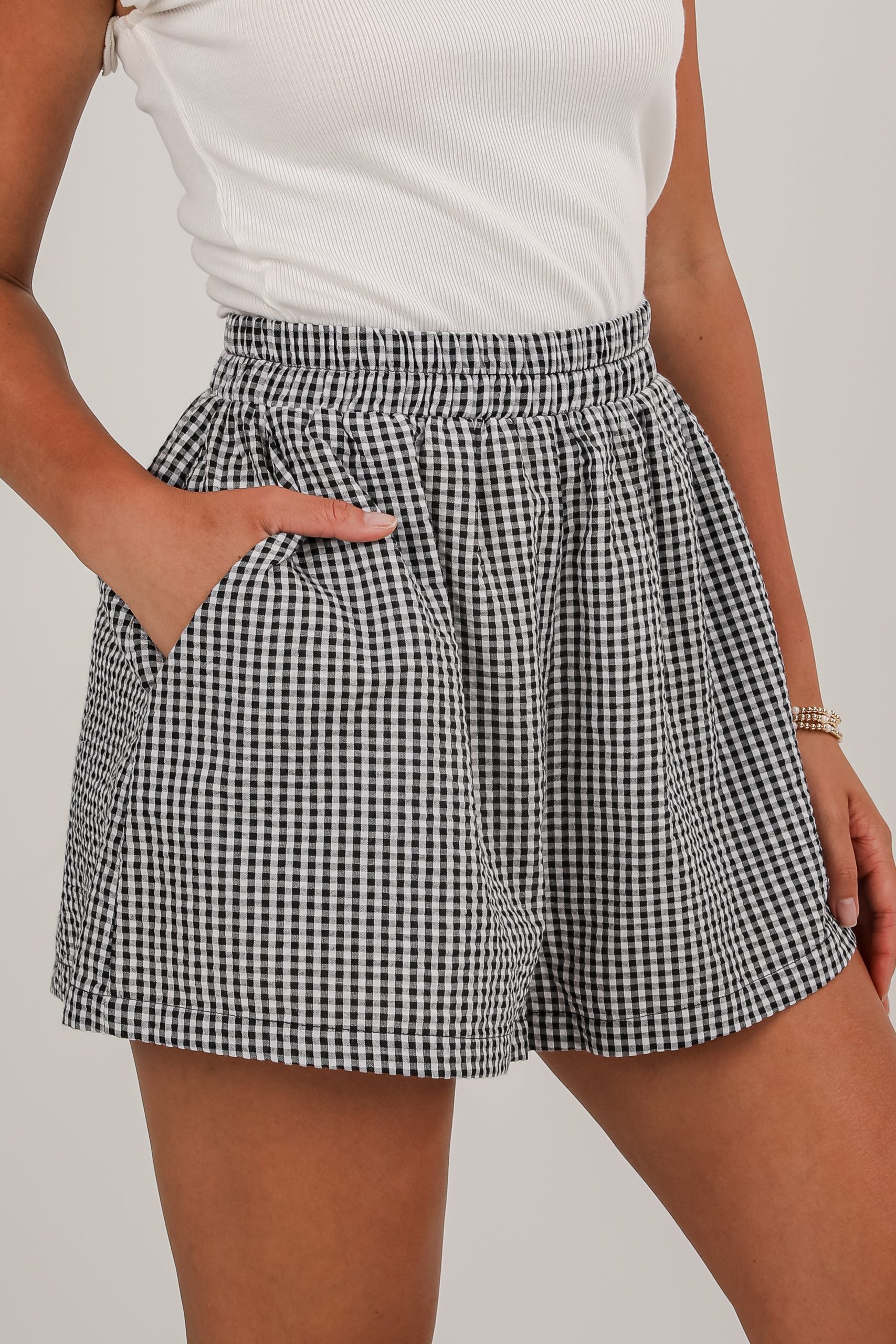 shopdressup_black_gingham_shorts-3_20d97f61-10df-44f6-980c-b668f1132445.jpg